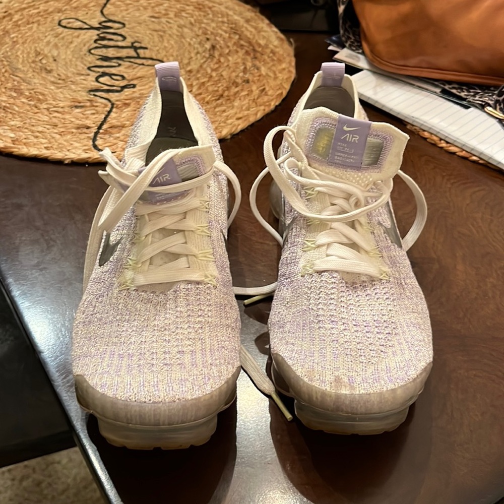 Women’s Nike Air Tennis Shoes